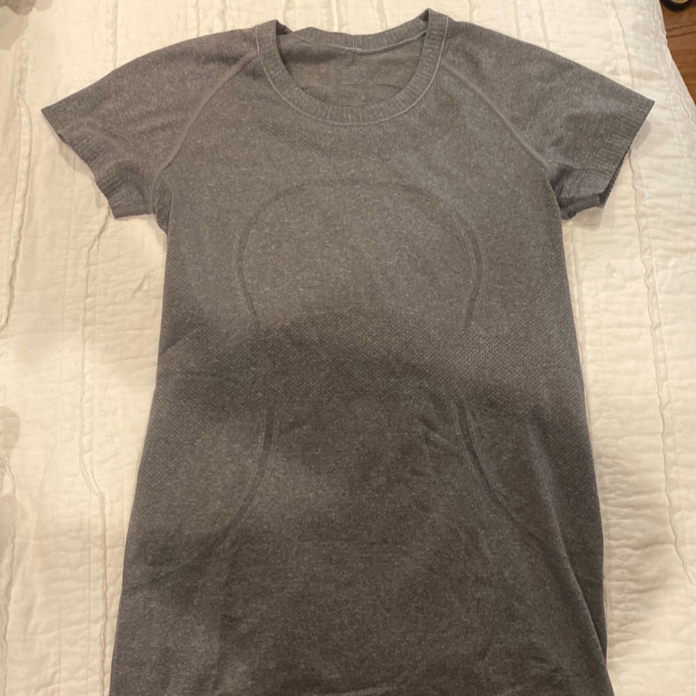 Lululemon swiftly tee